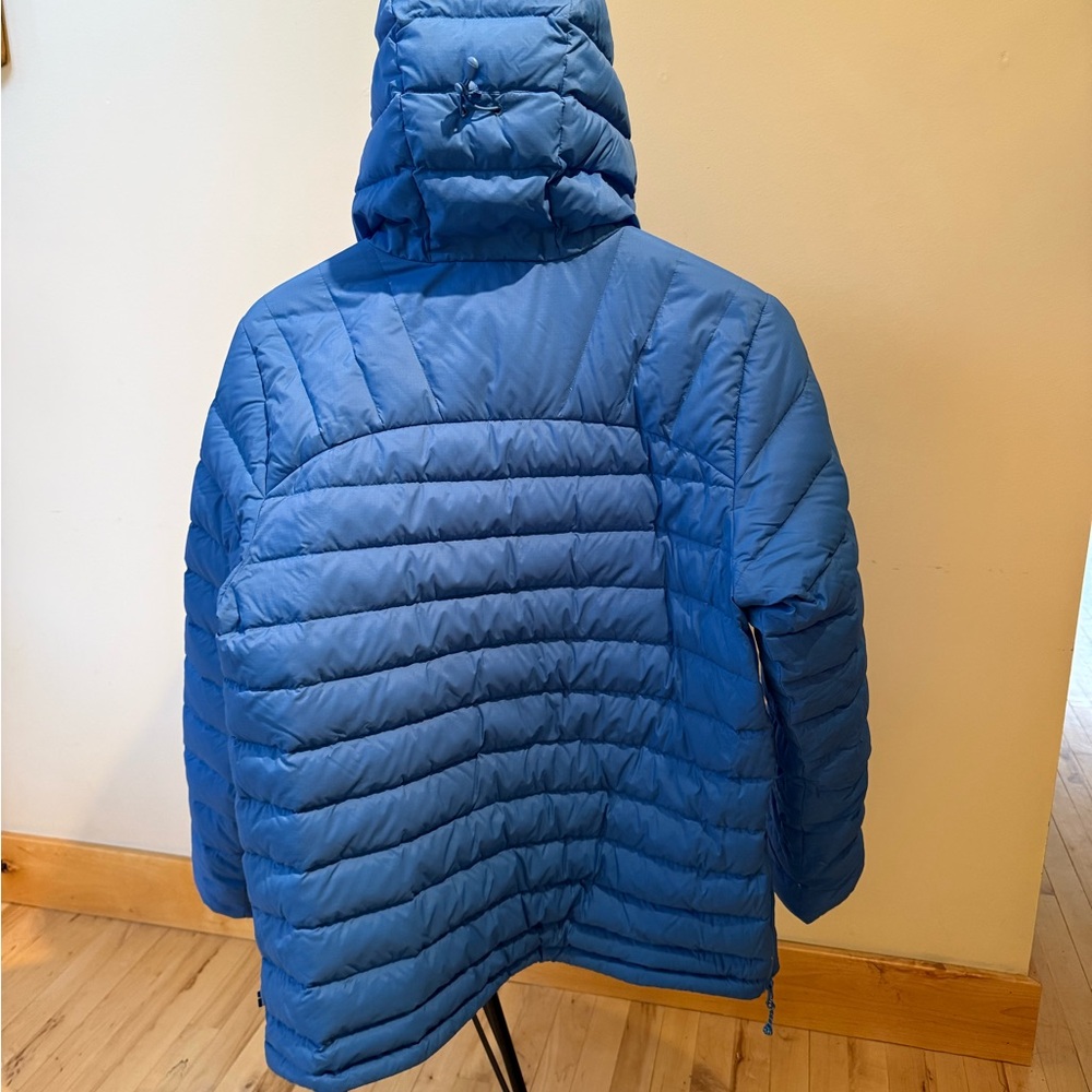 Fjallraven Women's Blue Puffer Jacket - Picture 6 of 8